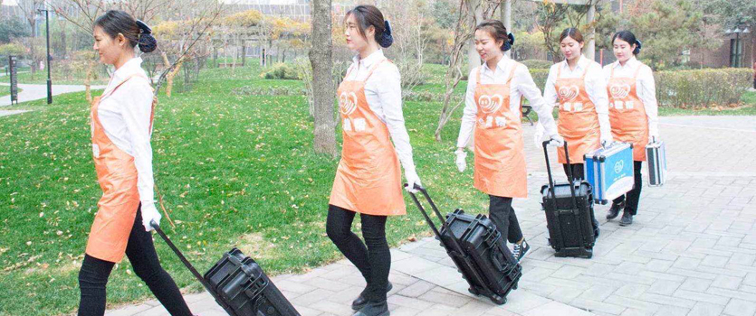 商務(wù)部:推動(dòng)建立家政信用體系 提高家政企業(yè)互聯(lián)網(wǎng)化